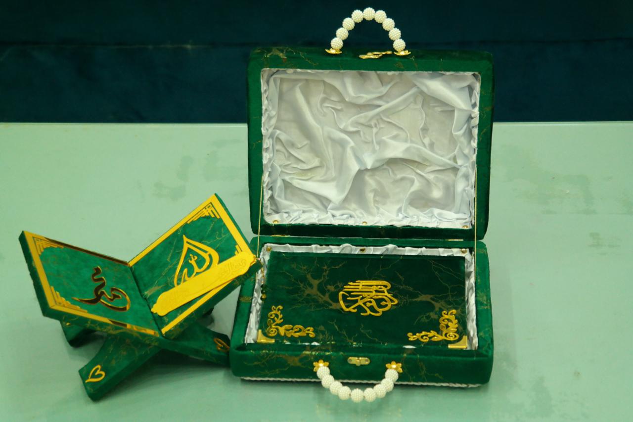 Quran e Pak With Translation (63N) Green