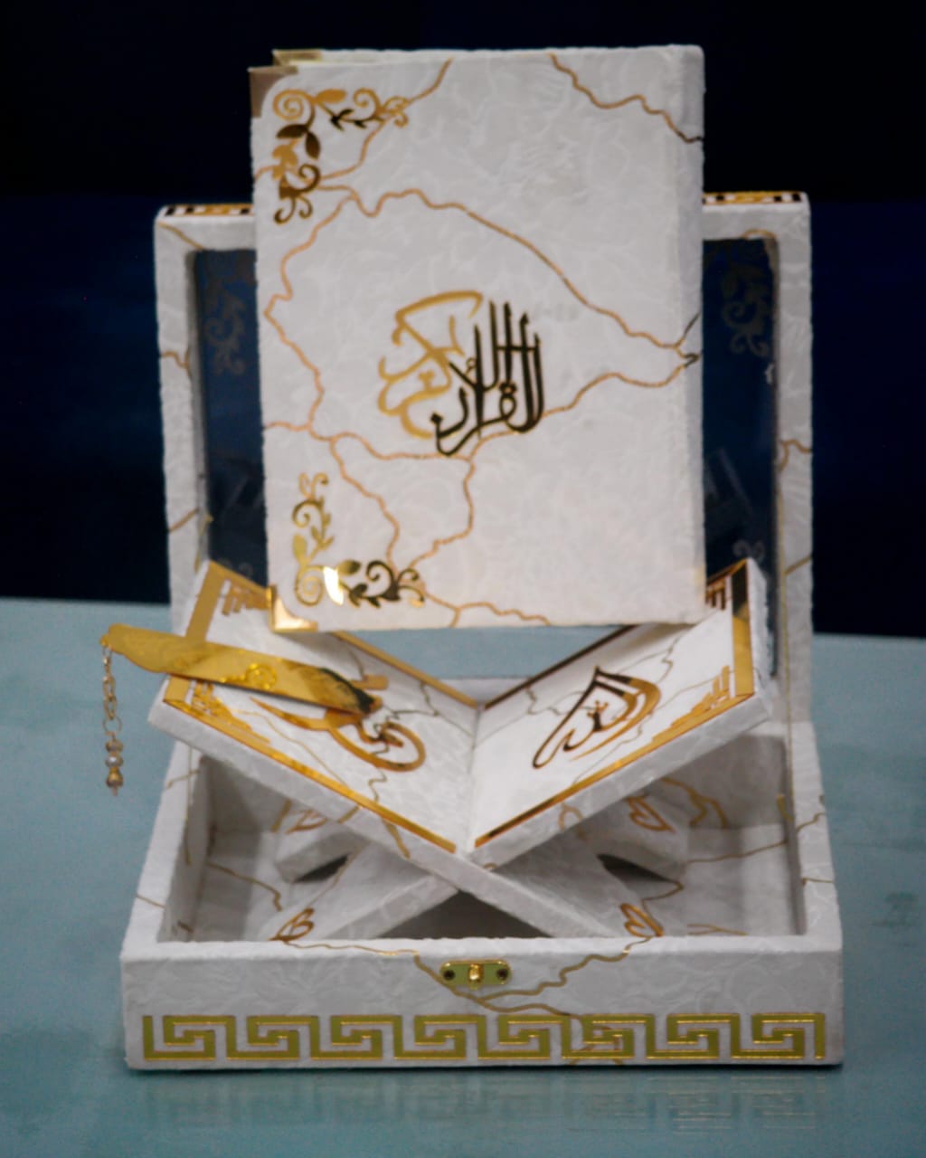 QURAN E PAK WITH TRANSLATION WHITE